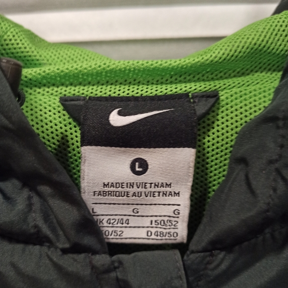 Nike Men's windbreaker  zip up jacket Gray , size large - Picture 3 of 9